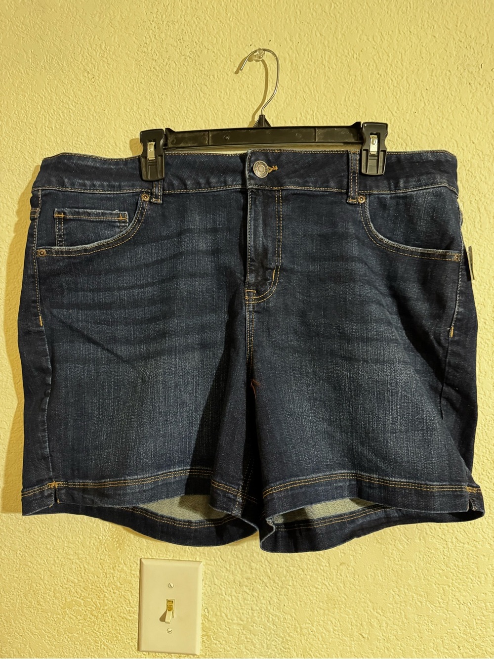 Dark Indigo Denim Women's Shorts - Classic Casual Maurices